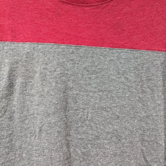 Urban Pipeline The Ultimate Tee Red & Gray Short Sleeve T-shirt Sz L - Picture 4 of 5